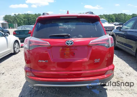 2016 Toyota Rav4 Xle z USA, uszkodzony, nr VIN 2T3RFREV9GW452923